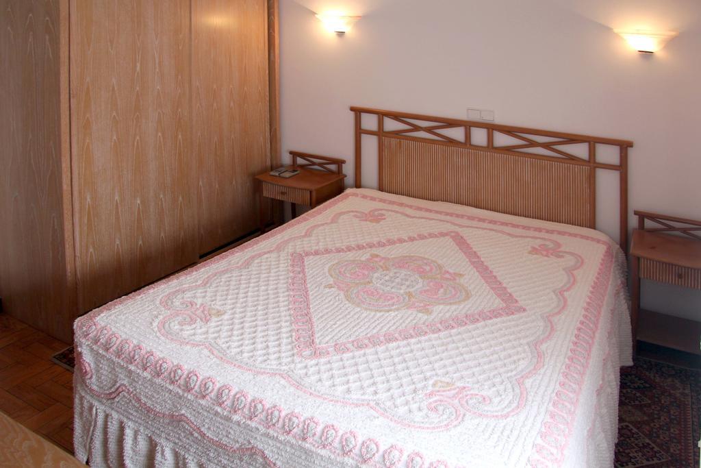 Residencial Miramar Hotel Куартейра Стая снимка
