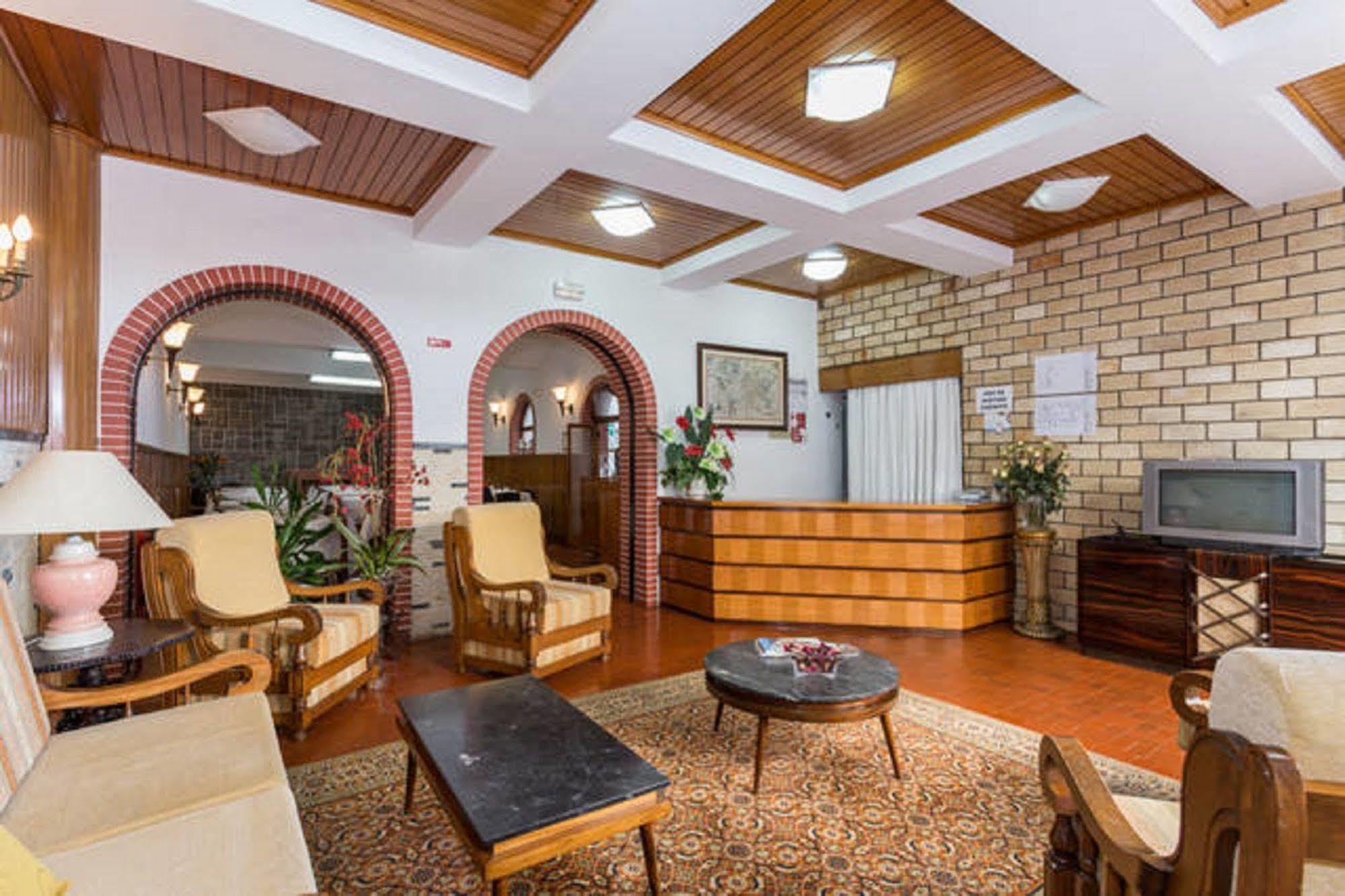 Residencial Miramar Hotel Куартейра Екстериор снимка
