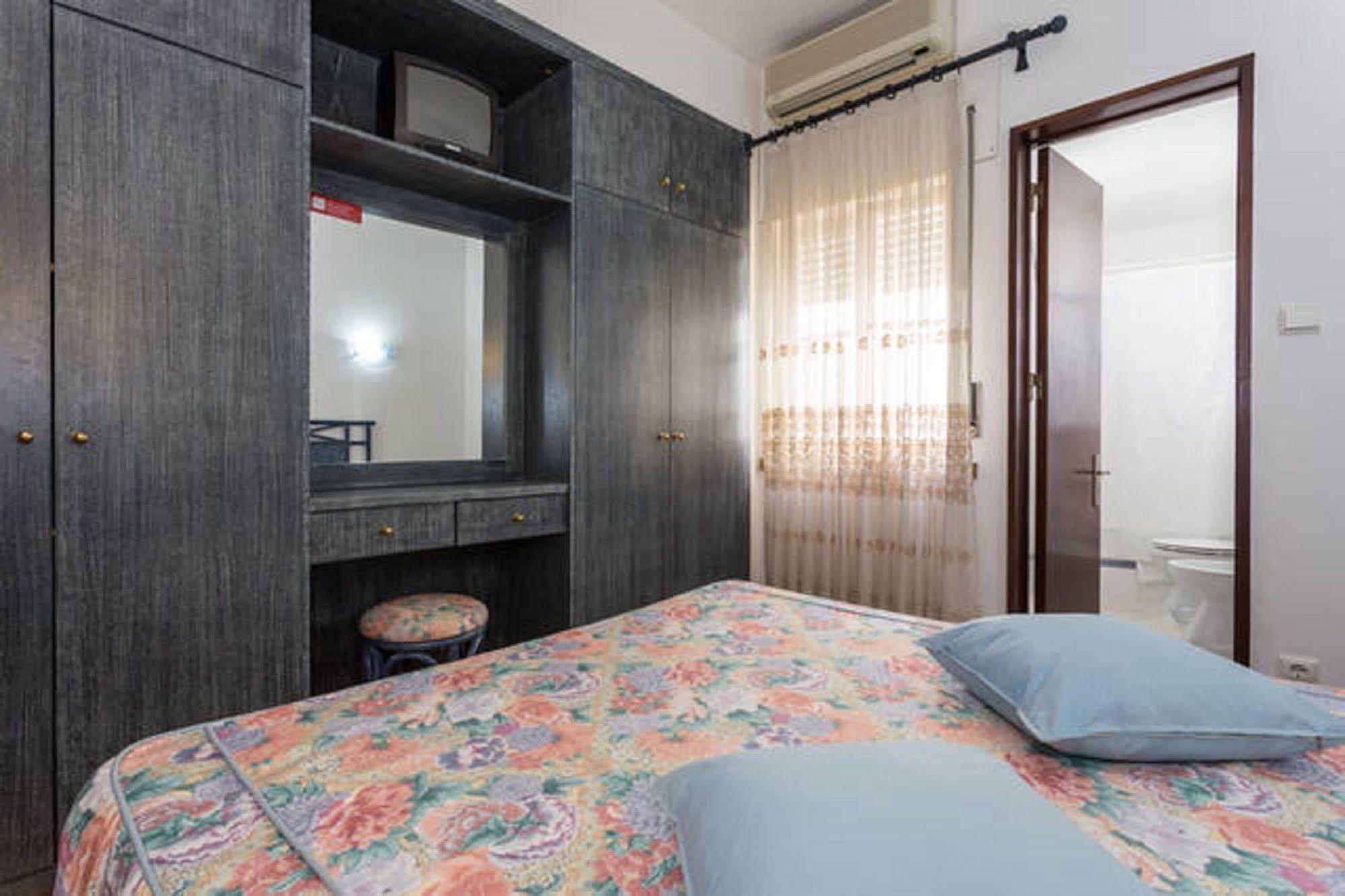 Residencial Miramar Hotel Куартейра Екстериор снимка
