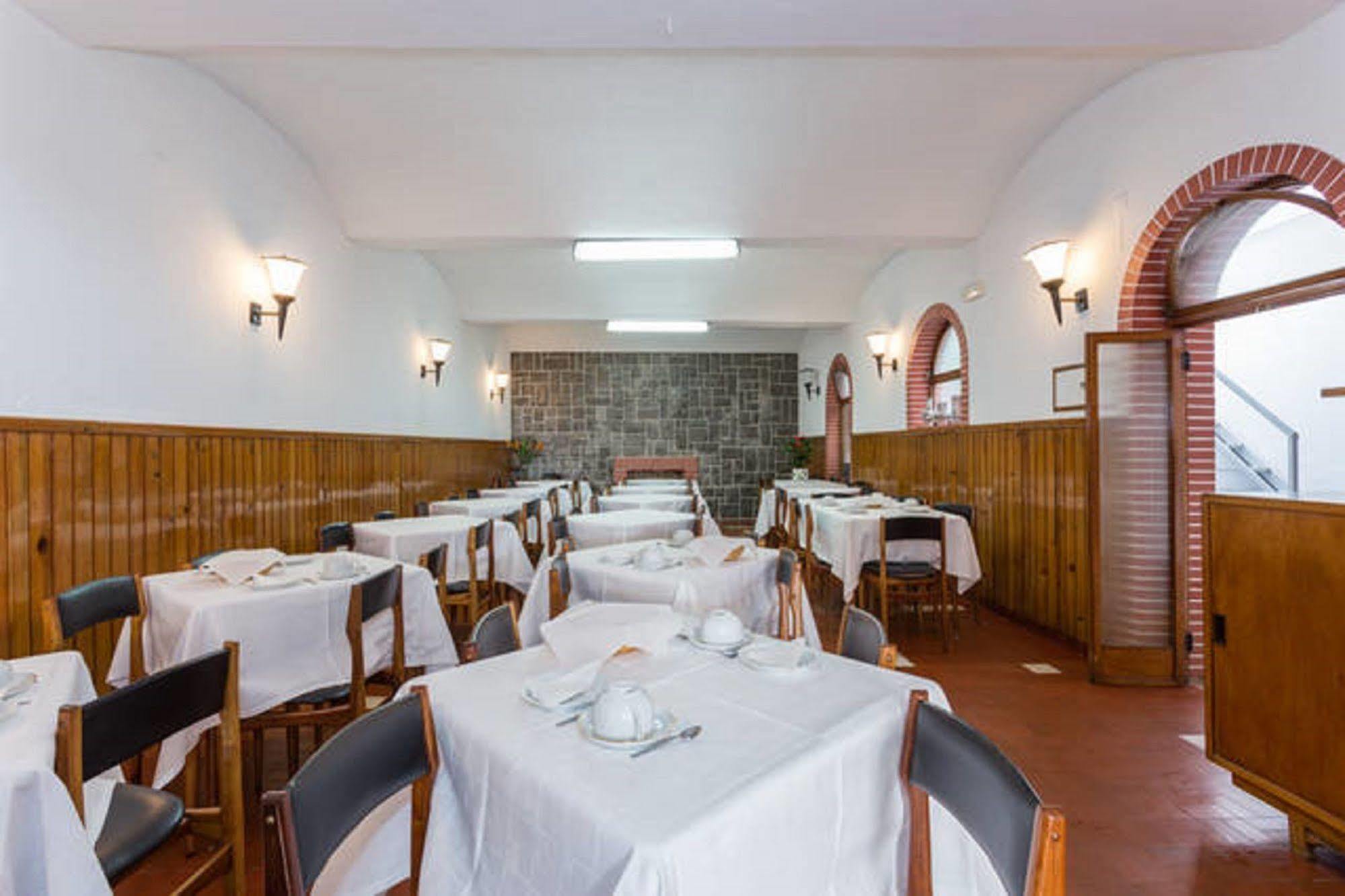 Residencial Miramar Hotel Куартейра Екстериор снимка